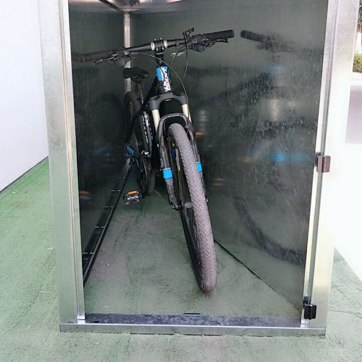 Casier à vélo commercial en métal étanche pour la maison